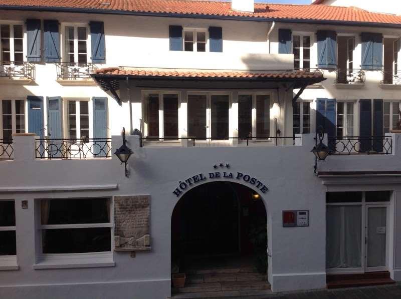 Grand De La Poste