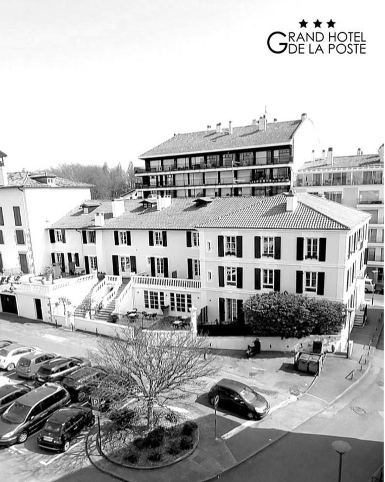 Grand De La Poste